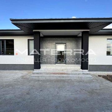 Круглик - Віта-Поштова Продаж будинку з краєвидом на ліс, під чистове