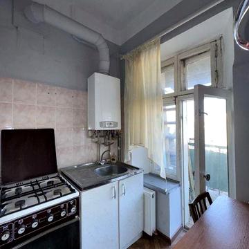 Продам двухкомнатную квартиру вблизи от Центра