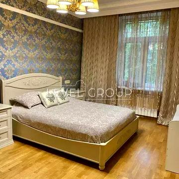 Академіка Шалімова вул. (Героїв Севастополя), 24/2