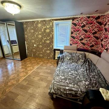 Здається 1 кімнатна квартира район Міської лікарні світло не вимикають