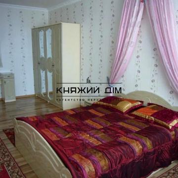 Єлизавети Чавдар вул., 7