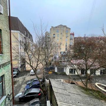 Рейтарська вул., 7-Б