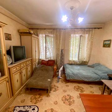 Срочно. Центр Спиридоновская-Дегтярная