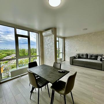 Любомира Гузара просп. (Космонавта Комарова), 11