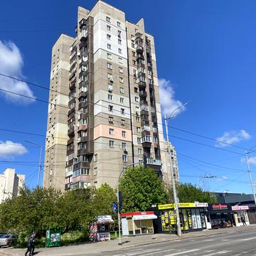 Святошинська вул., 4