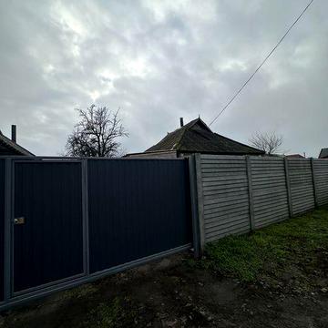 Продаж будинку в смт Курилівка | Топова локація — центр, поруч ліс