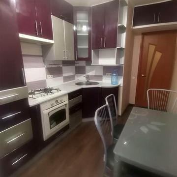 Простора 3-х кімнатна квартира, продаж можливий по  спецкоштам