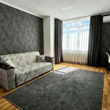 Оренда 1-к квартири в новобудові на вул. Пасічна