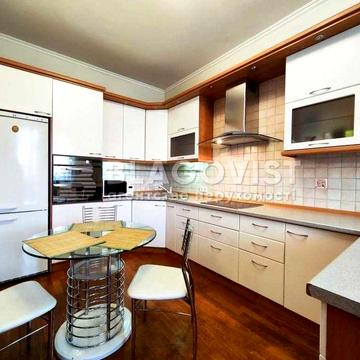 Центр!Яр Вал!Золоті Ворота!Пейзажка!3К/101м2 відмінний стан зручна!