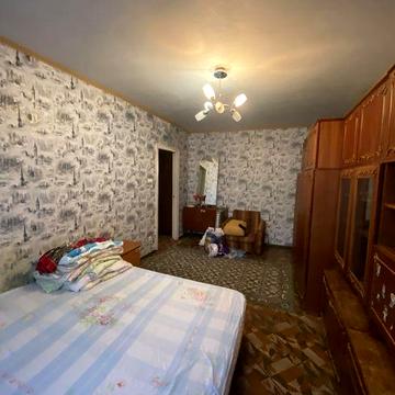 Продам 2-х комнатную квартиру на Днепрдороге 70/1