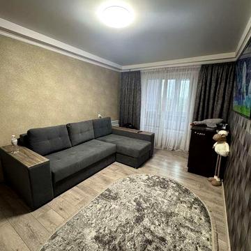 Затишна 2-кімнатна квартира вул. Кубанської України 35/24