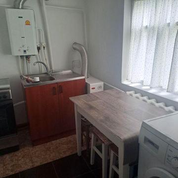 Срочно сдам 2к/к в р-не Центра в частном секторе!