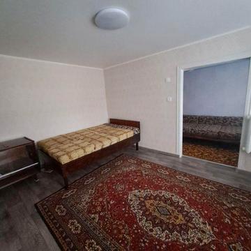 Срочно сдам 2к/к в р-не Центра в частном секторе!