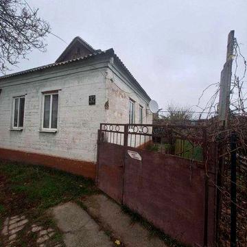 Продам дом на ж/м Красный Камень