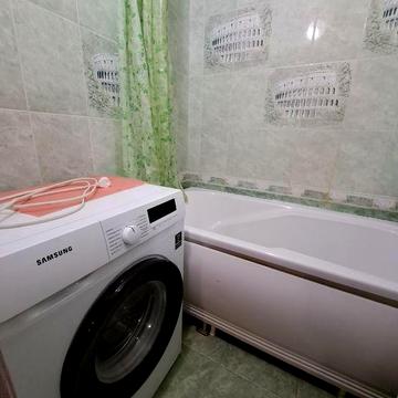 Оренда 1 кім.квартира на Озерній.