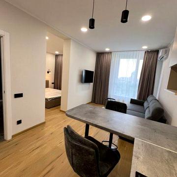 Дизайнерська квартира в UNO CITY HOUSE