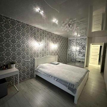 ПРОДАЖ 3к.кв., VIP, евроремонт, з меблями, Южний мкр-н..