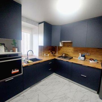 Продаж 2кім. квартири по вул. Заливна