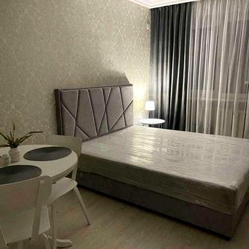 Оренда однокімнатної квартири , ул.Караваева 3а.