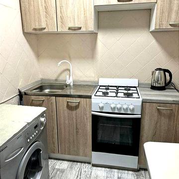 Оренда однокімнатної квартири у Комунарському р-ні (Парамонова 7)