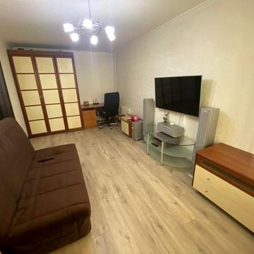 Сдам шикарную 1- кв на Победе 5 бульв.Славы 10000