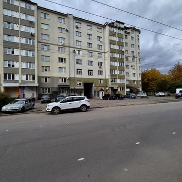 Тролейбусна вул., 15