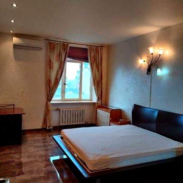 Оренда Без Комісії 2 квартири Центр Крещатик .