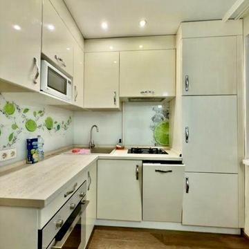 Продам 2к квартиру пр. А. Поля