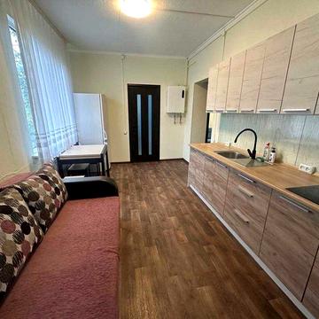 Оренда будинку поруч з ТРЦ "Lavina Mall""