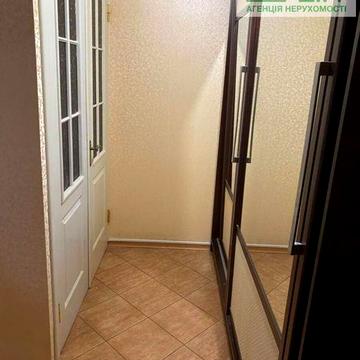 ПРОДАЄТЬСЯ однокімнатна квартира.