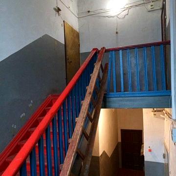 Продам трикімнатну квартиру в центрі міста