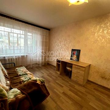 Науки просп. (Леніна), 39а