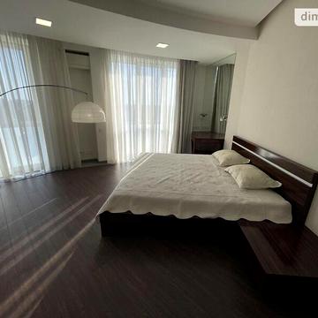 Довгострокова оренда 4к Квартира Науки (Гагаріна) проспект