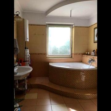 Будинок Брюховичі поле чудес