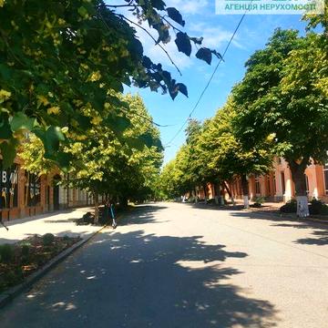 Продаж 2х кімнатної сталінки в Центрі