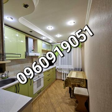 Метробудівська вул., 5