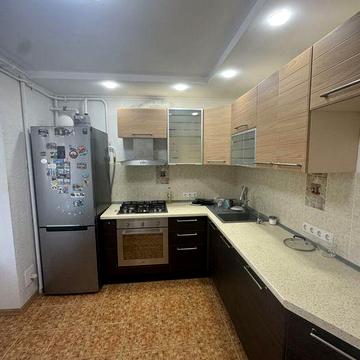 Сдам 3-х комнатную квартиру с АГВ возле копейки на пр.Мира