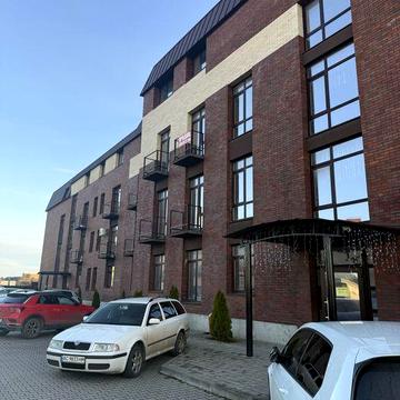 Однокімнатна квартира у клубному домі