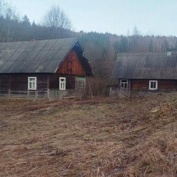 Будинок високо в горах з гарними краєвидами