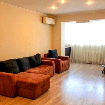 Довгострокова оренда 1к Квартира Алексєєнко Надії (Чичеріна) вулиця