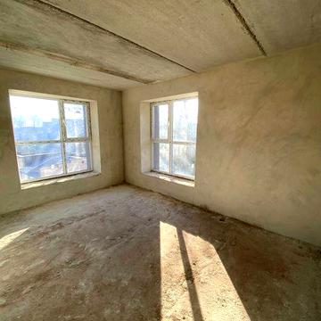 2-х кімнатна квартира, балкон та вікна виходять на парк, збудований ЖК Family Park