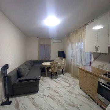 Продам 2х квартиру. Озерная Балка.71м.ремонт.
