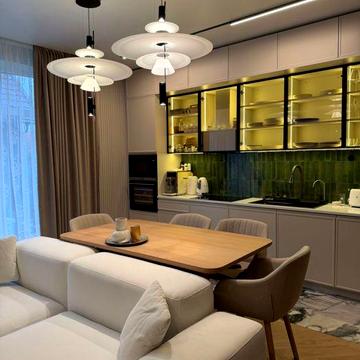 Продаж котеджу з меблями та технікою