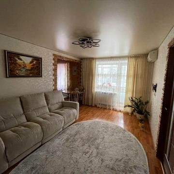 Продам 3-кімнатну квартиру з індивідуальним опаленням та меблями