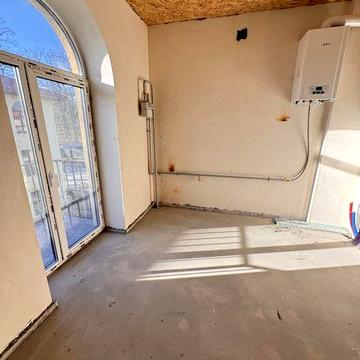 Продаж 2х кімнатної квартири ! Газ, балкон ! Єоселя , Сертифікат