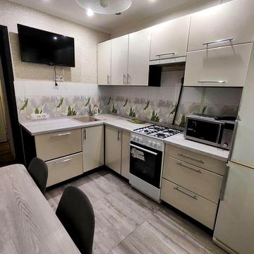 2к в р-ні ТЦ Караван. Здам!