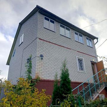 Дача з опаленням і зручностями поряд з Десною.