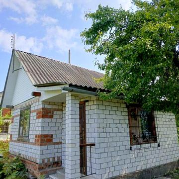 Приватизована гарна  дача.