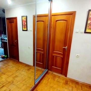 Райдужна вул., 35