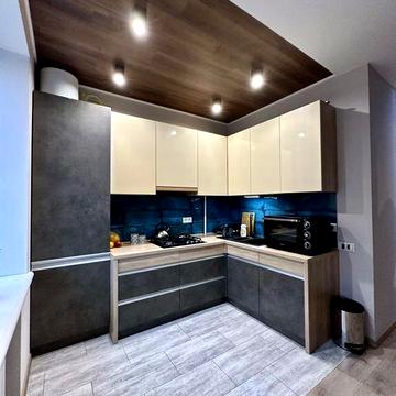 Продаж 2к сталінки з дизайнерським ремонтом